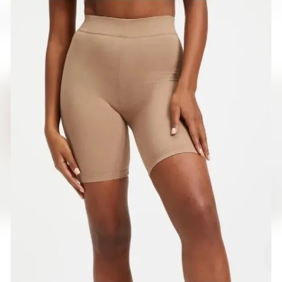 NWT Good American Essential Lounge Bike Shorts - Picture 8 of 14